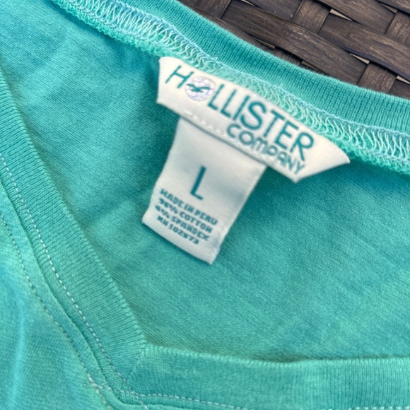 Hollister long sleeve top -size Large - Picture 4 of 4